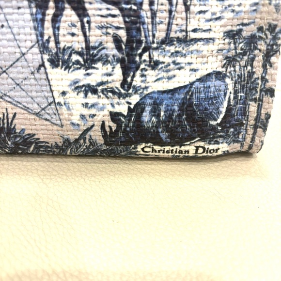 Dior Around The World Tote + Holiday Cracker w/ Miss Dior perfume + Lipstick 999 - Picture 6 of 13